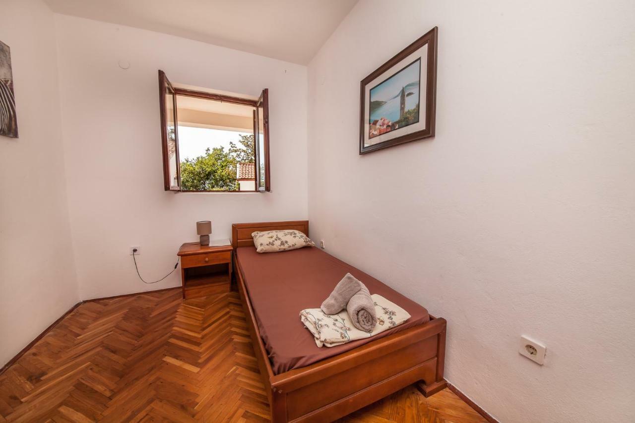 كوتور Alex Guesthouse المظهر الخارجي الصورة