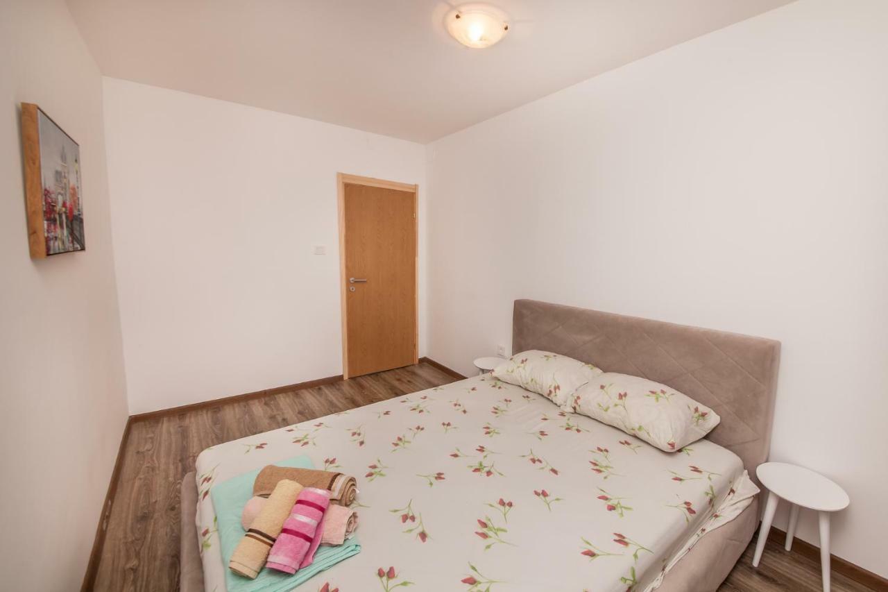 كوتور Alex Guesthouse المظهر الخارجي الصورة